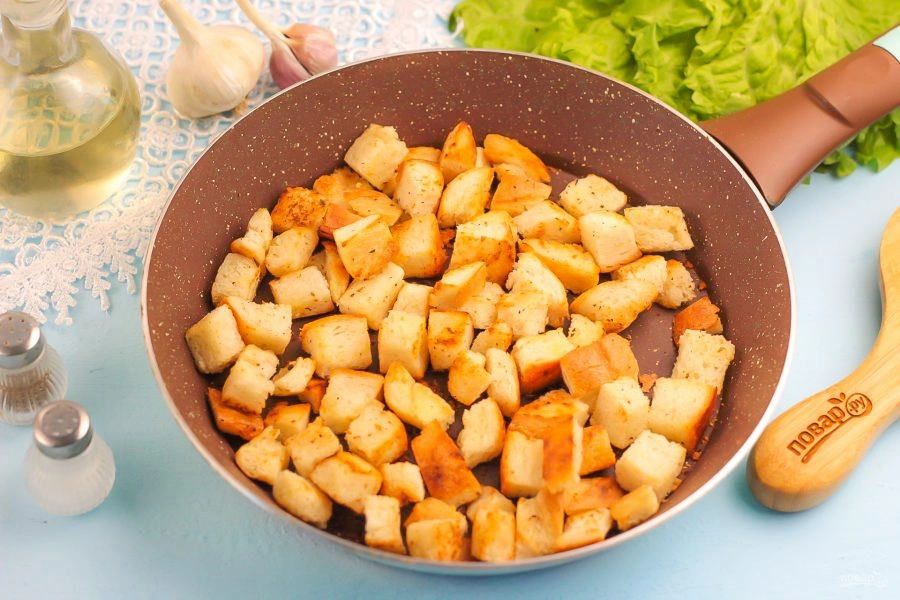 Шаг 2: Салат цезарь с майонезом