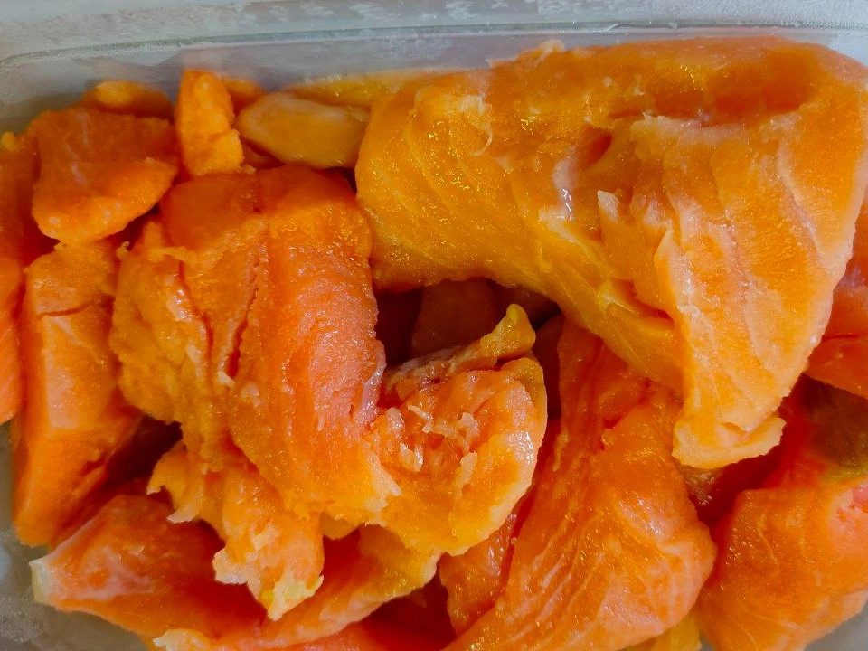 Шаг 2: Семга в сметанном соусе