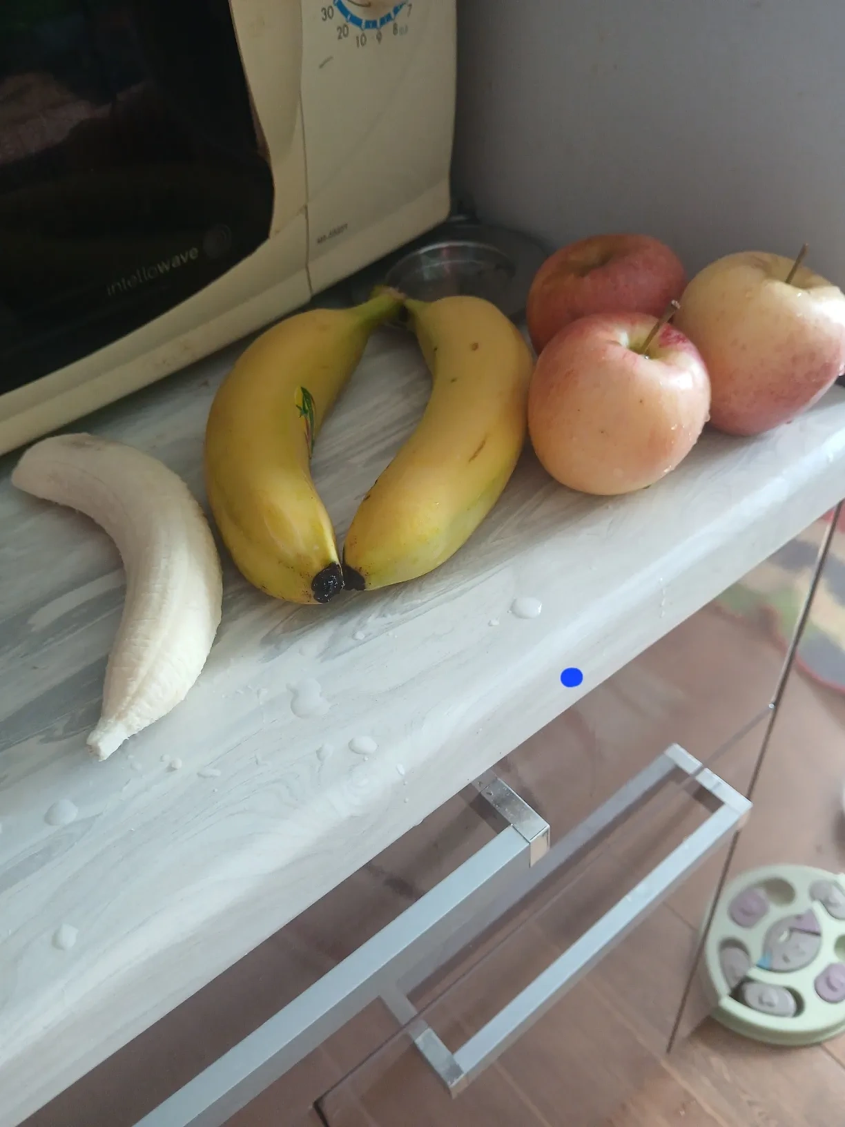 Безглютеновая шарлотка с яблоками и бананами: шаг 2