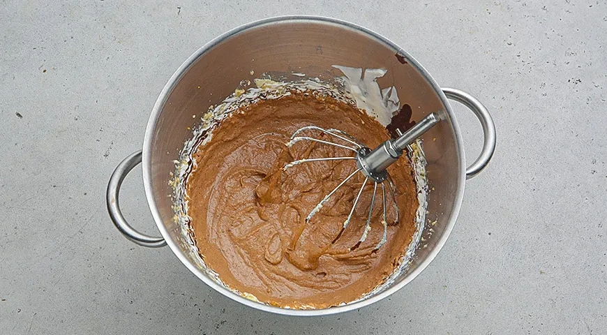 Пирожные «Шишки новогодние»: шаг 2