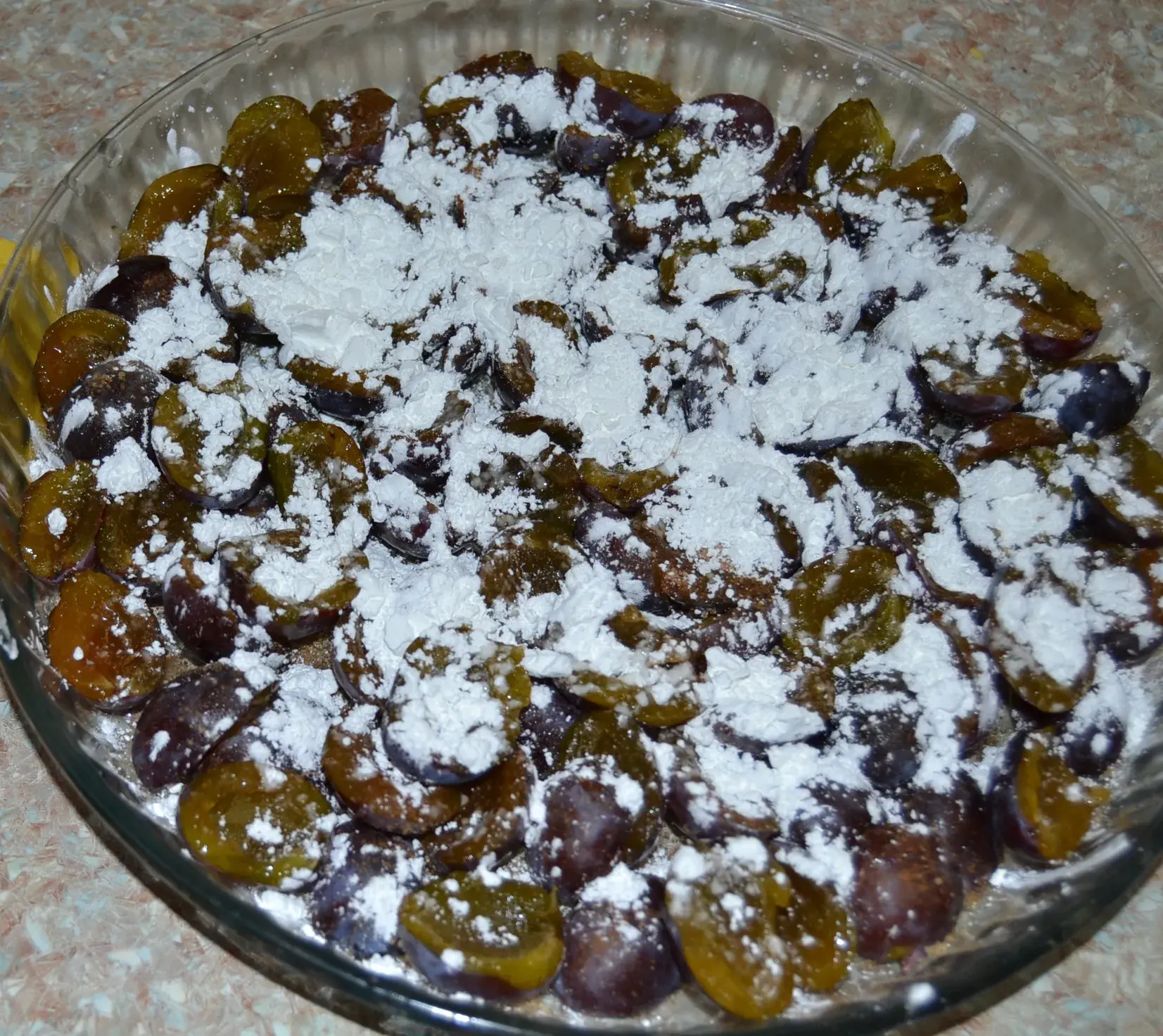 Сливовый крамбл: шаг 2