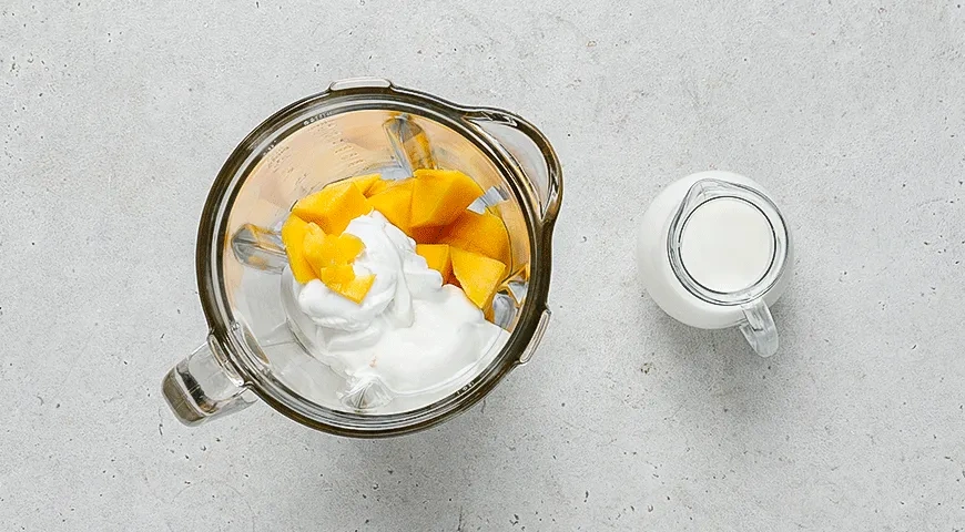 Смузи из манго: шаг 2