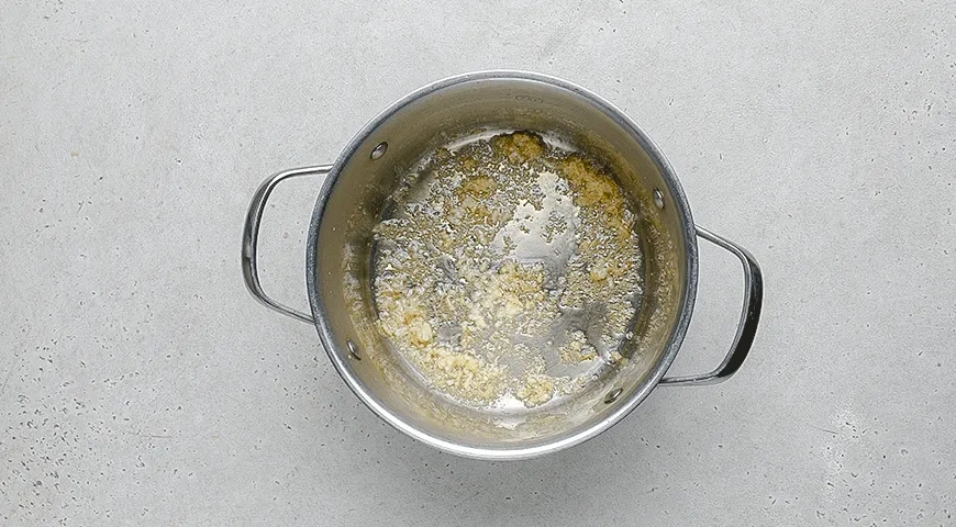 Суп с дамплингами и шпинатом: шаг 2