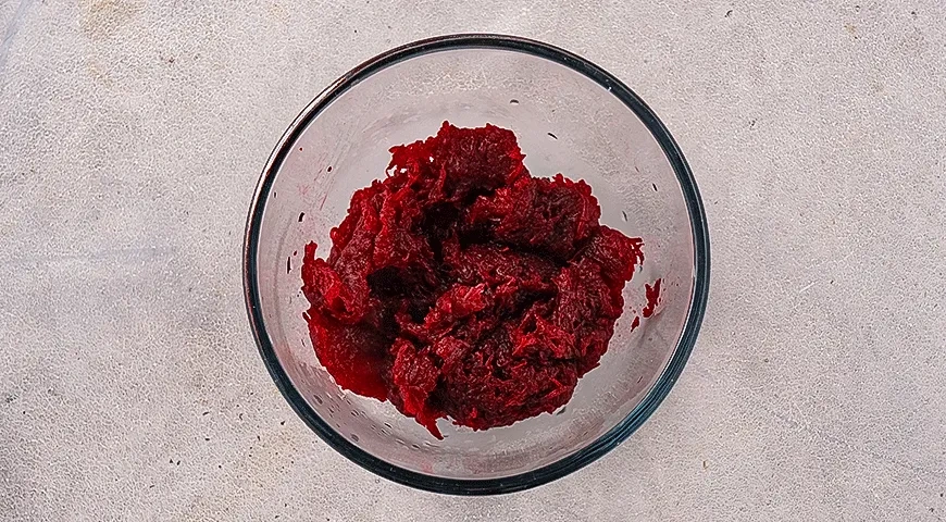 Свекольный паштет с гренками: шаг 2