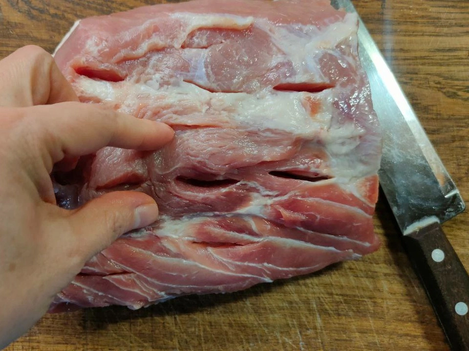 Шаг 2: Свинина в духовке с грибной подливкой