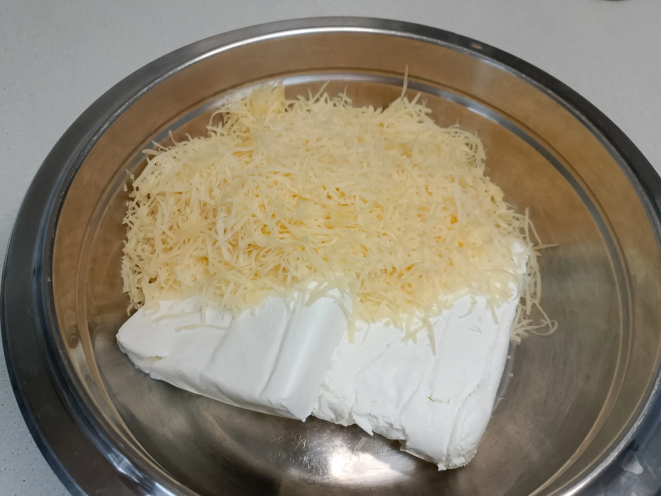 Шаг 2: Сырные булочки