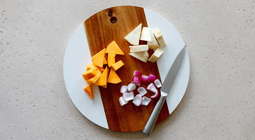 Сытный салат из печеных овощей: шаг 2