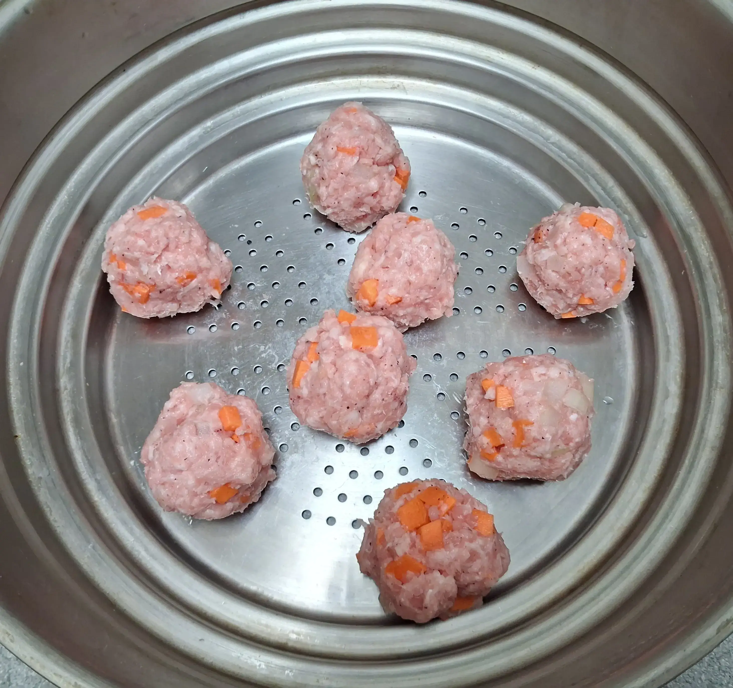 Тефтели с брокколи на пару: шаг 2