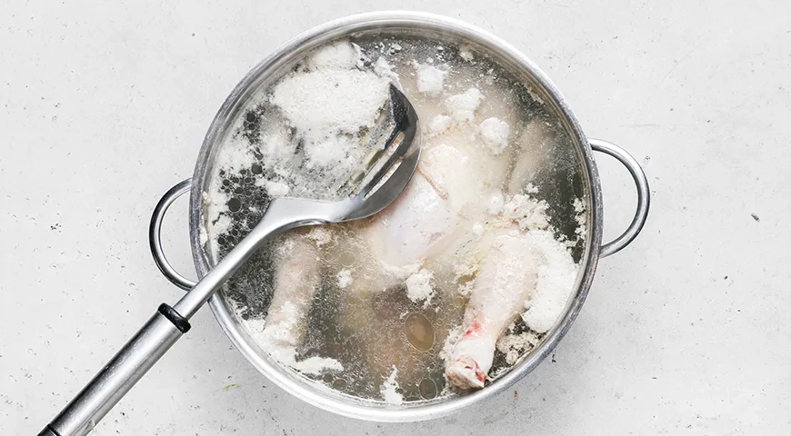 Токмач (татарский суп с лапшой): шаг 2