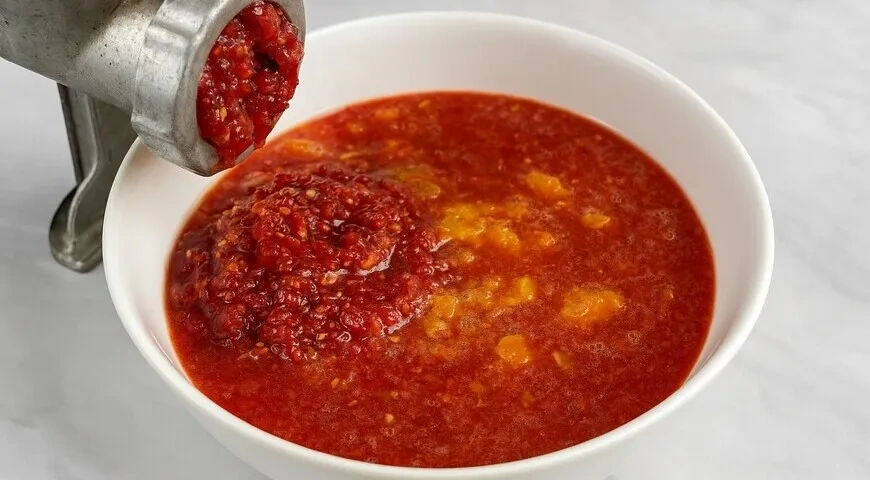 Варенье из крыжовника с апельсином через мясорубку на зиму: шаг 2