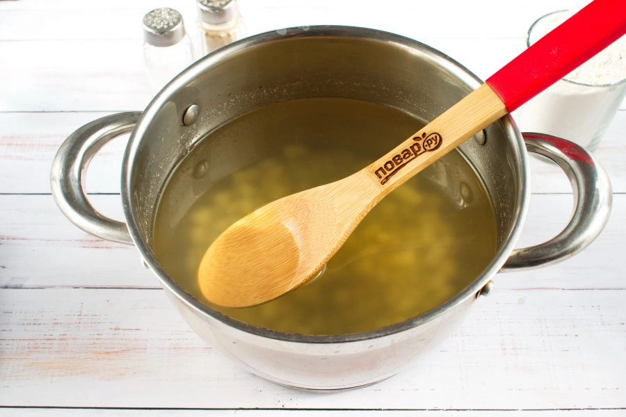 Шаг 2: Венгерский суп с сырными клецками