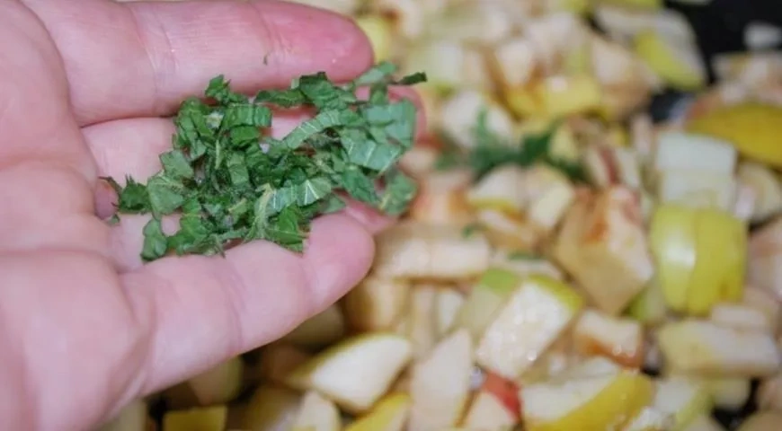 Яблоки в тесте фило: шаг 2