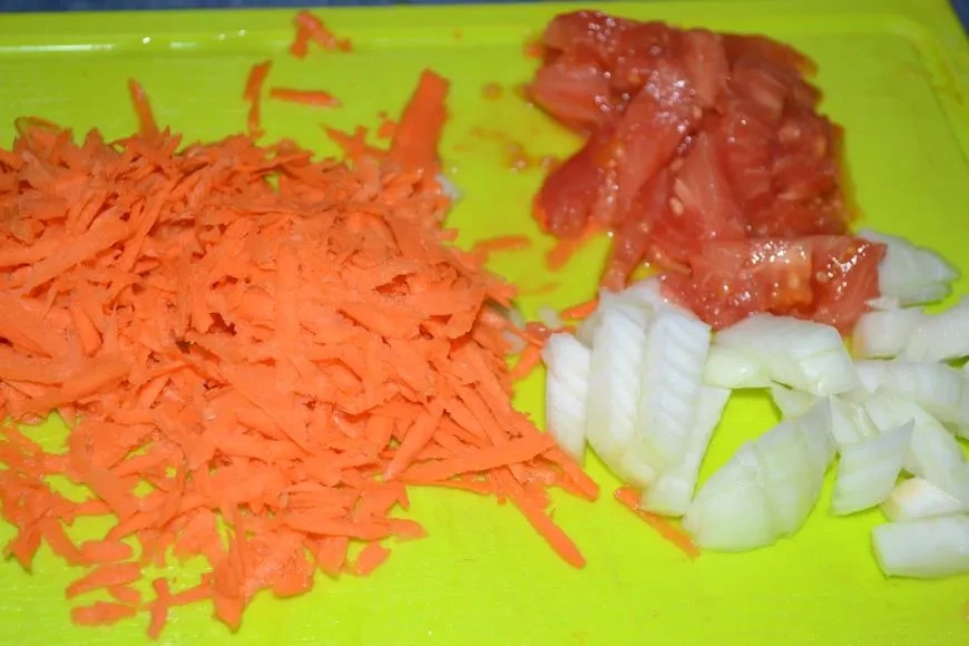 Юшка с вешенками и соломкой: шаг 2