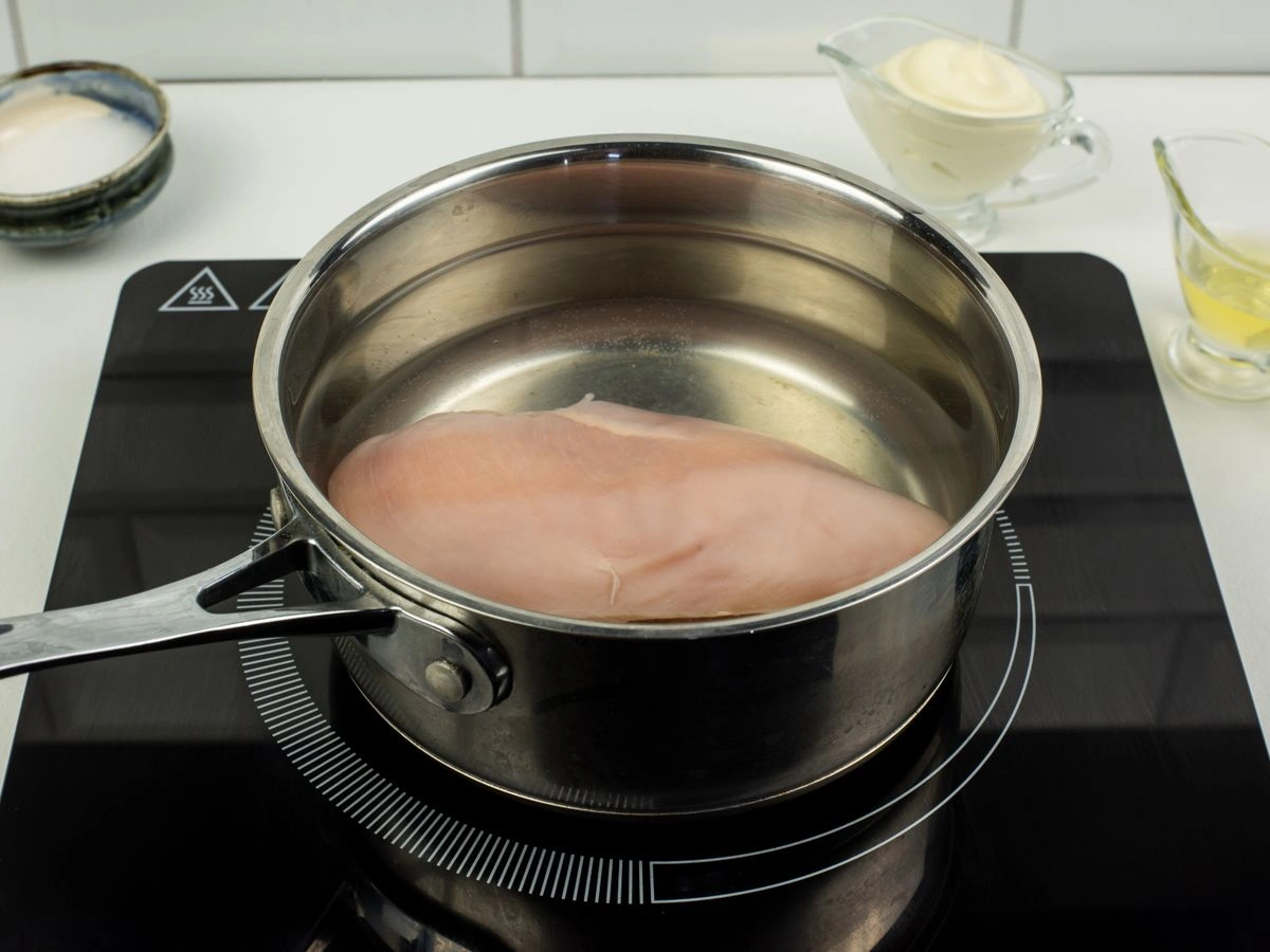 Шаг 2: Закуска из лаваша с курицей и плавленым сыром