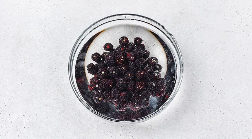 Замороженная ежевика: шаг 2