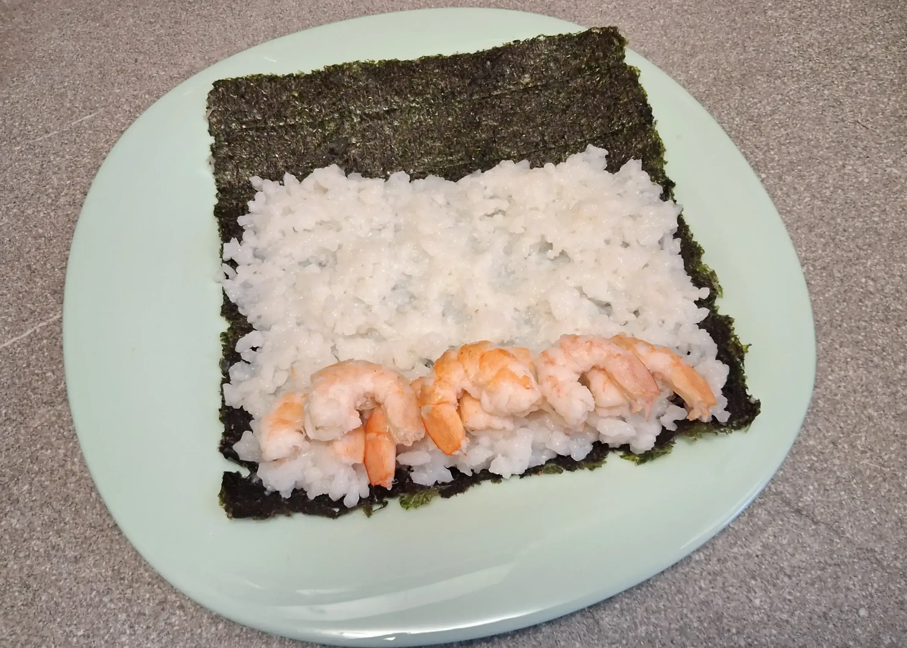 Запечённые роллы с креветками: шаг 2