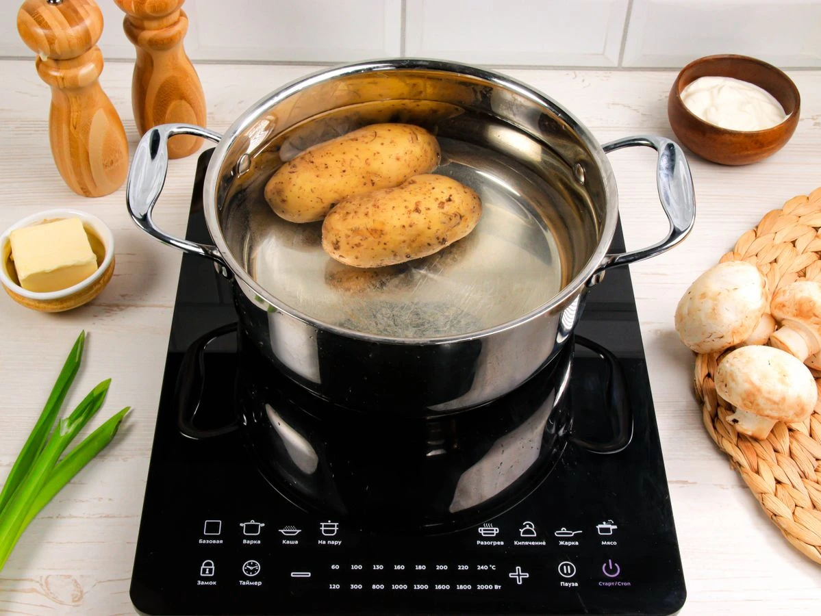 Шаг 2: Запеченный картофель с шампиньонами в сметане