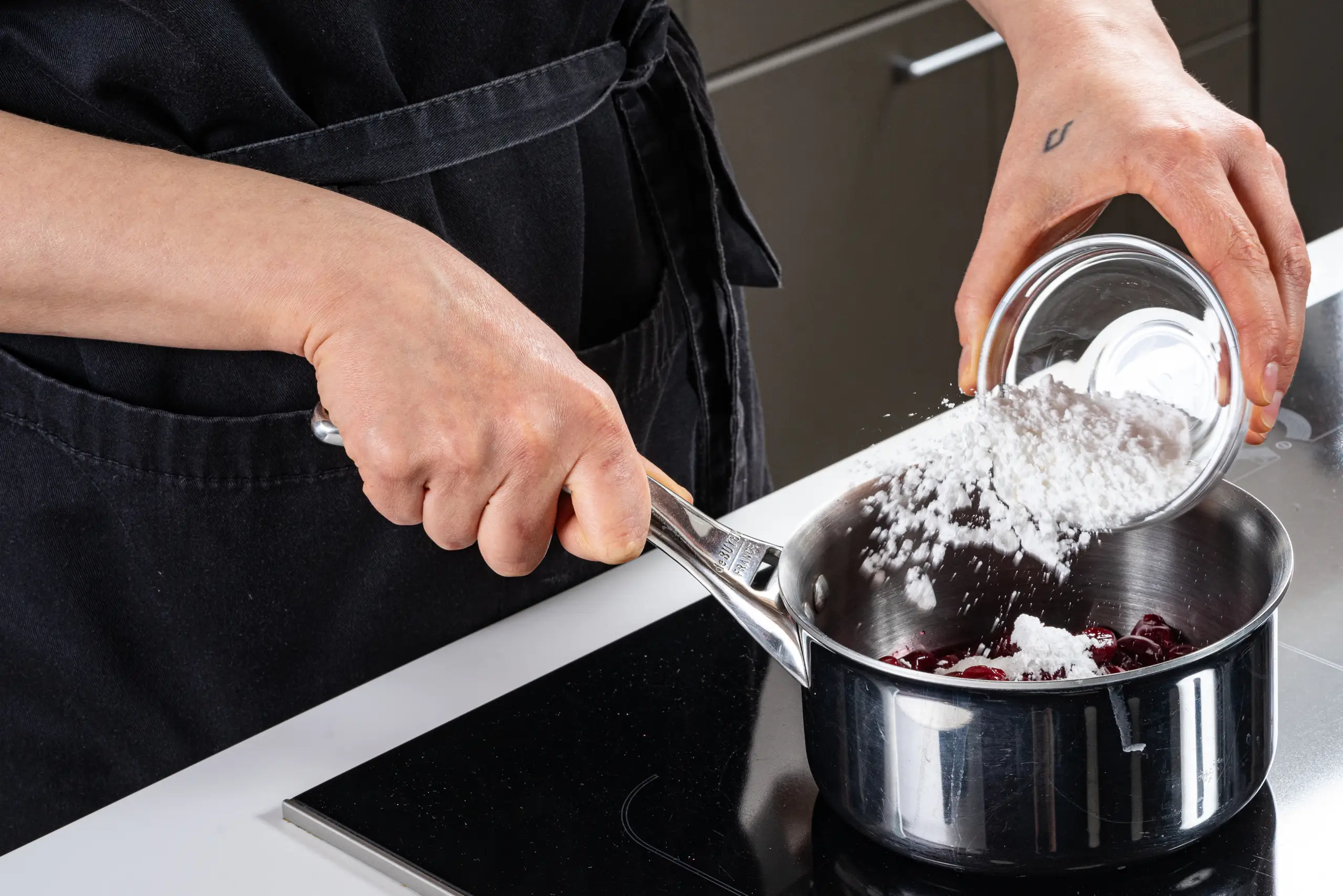 Шаг 2: Заварной торт «Карпатка»