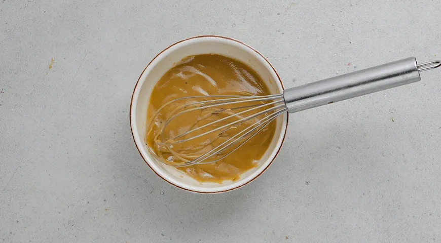 Зеленый салат с ветчиной, яблоком и пеканом: шаг 2