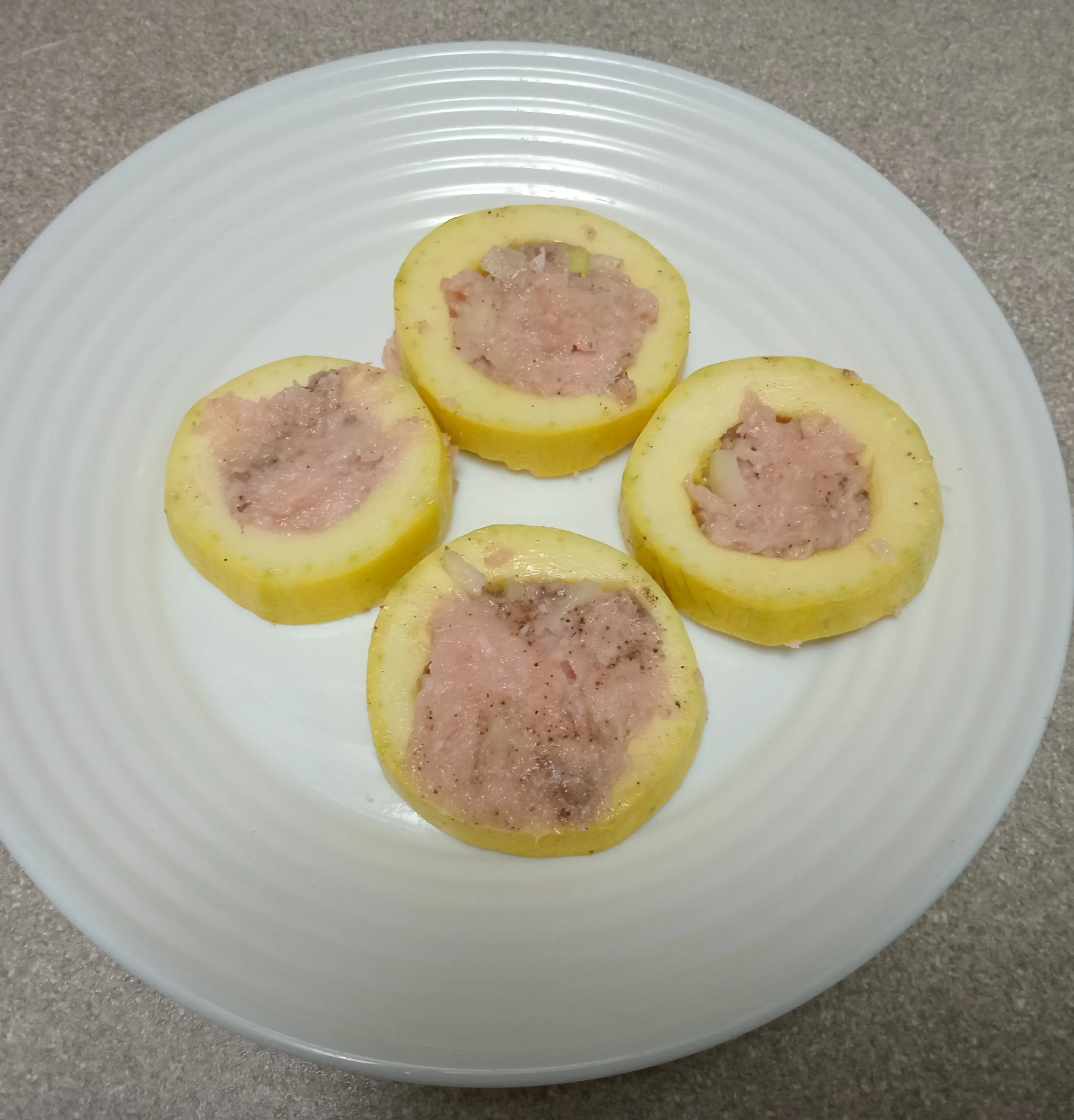 Жареные кабачки с куриным фаршем: шаг 2