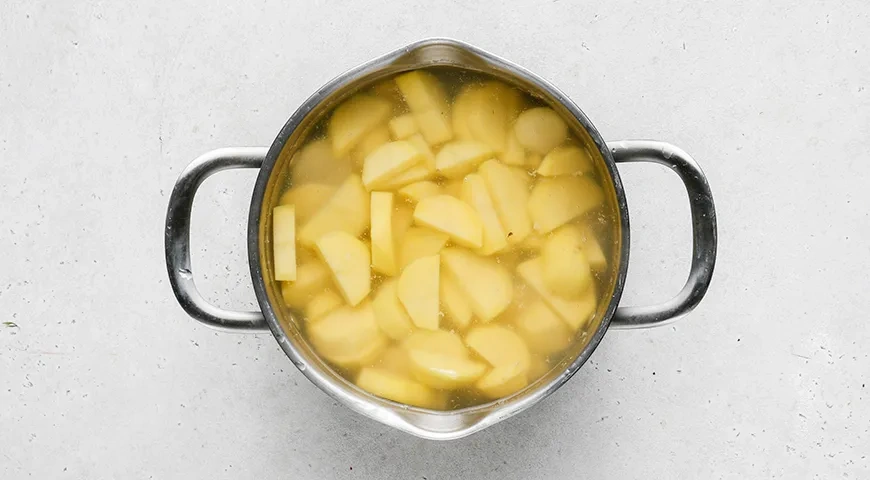 Жареные картофельные палочки из пюре: шаг 2