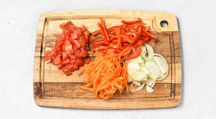 Жаркое из курицы с картошкой: шаг 2