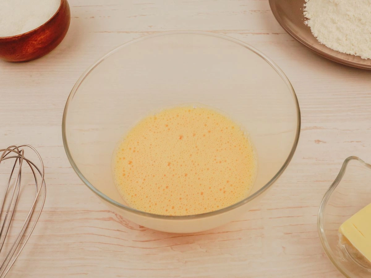 Шаг 3: Апельсиновый бисквит