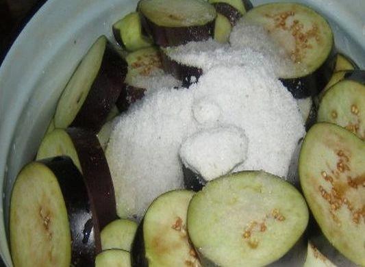 Шаг 3: Баклажаны на зиму "Тещин язык"