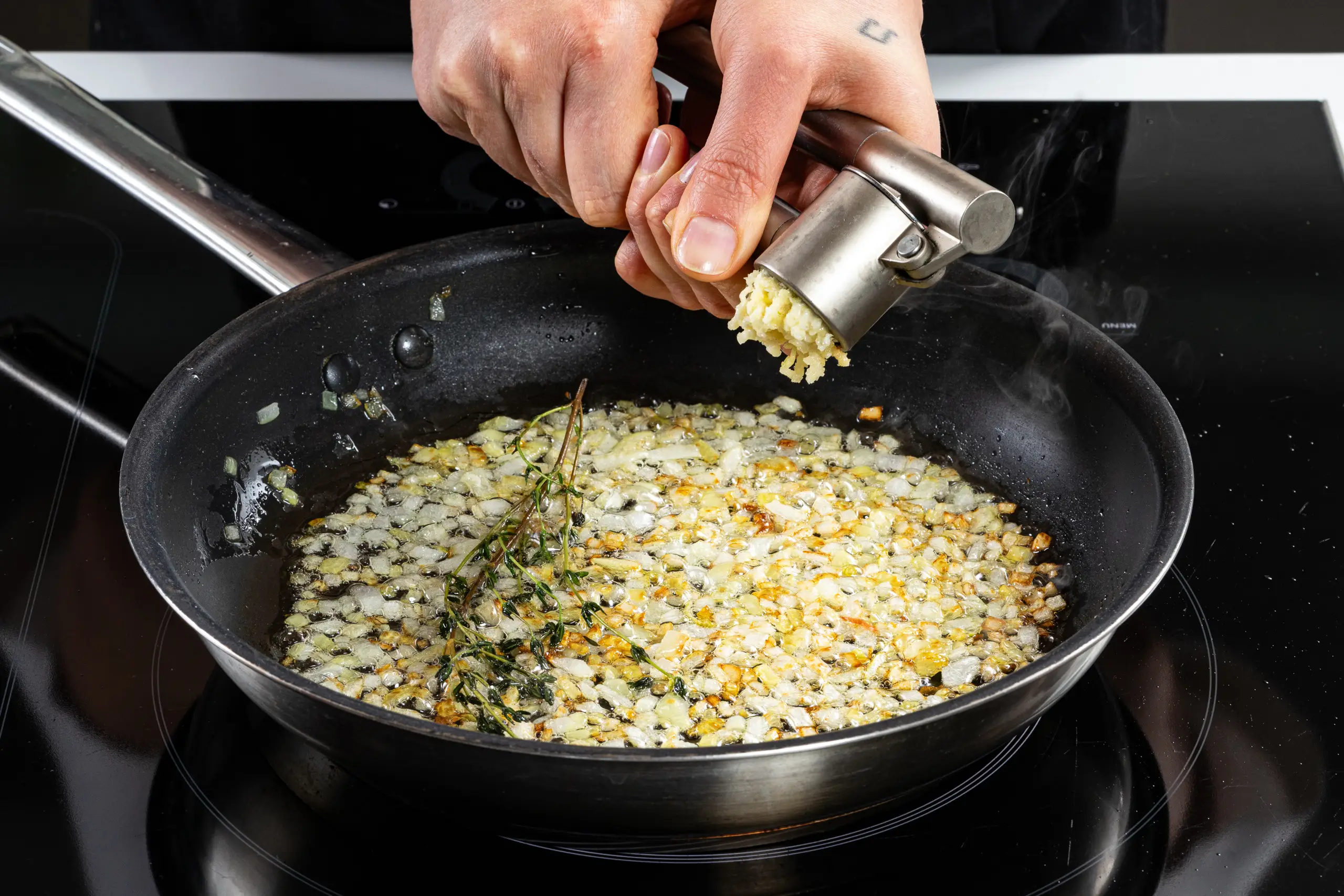 Шаг 3: Батат в духовке с овощами и зеленым соусом