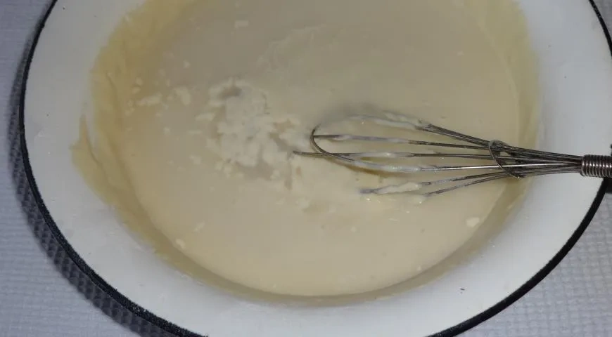 Блинчатый пирог с творогом и клюквой в духовке: шаг 3