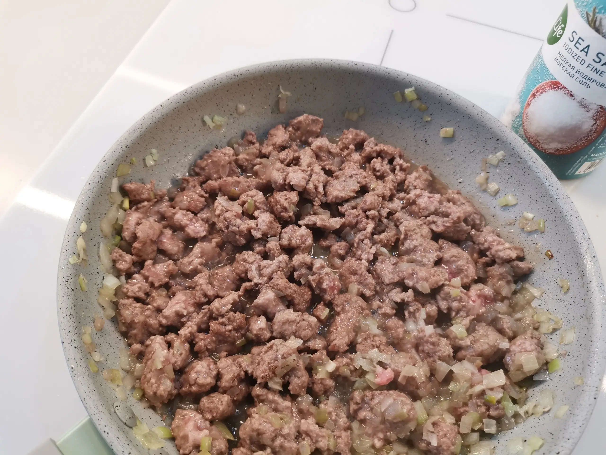 Шаг 3: Блинчики с фаршем