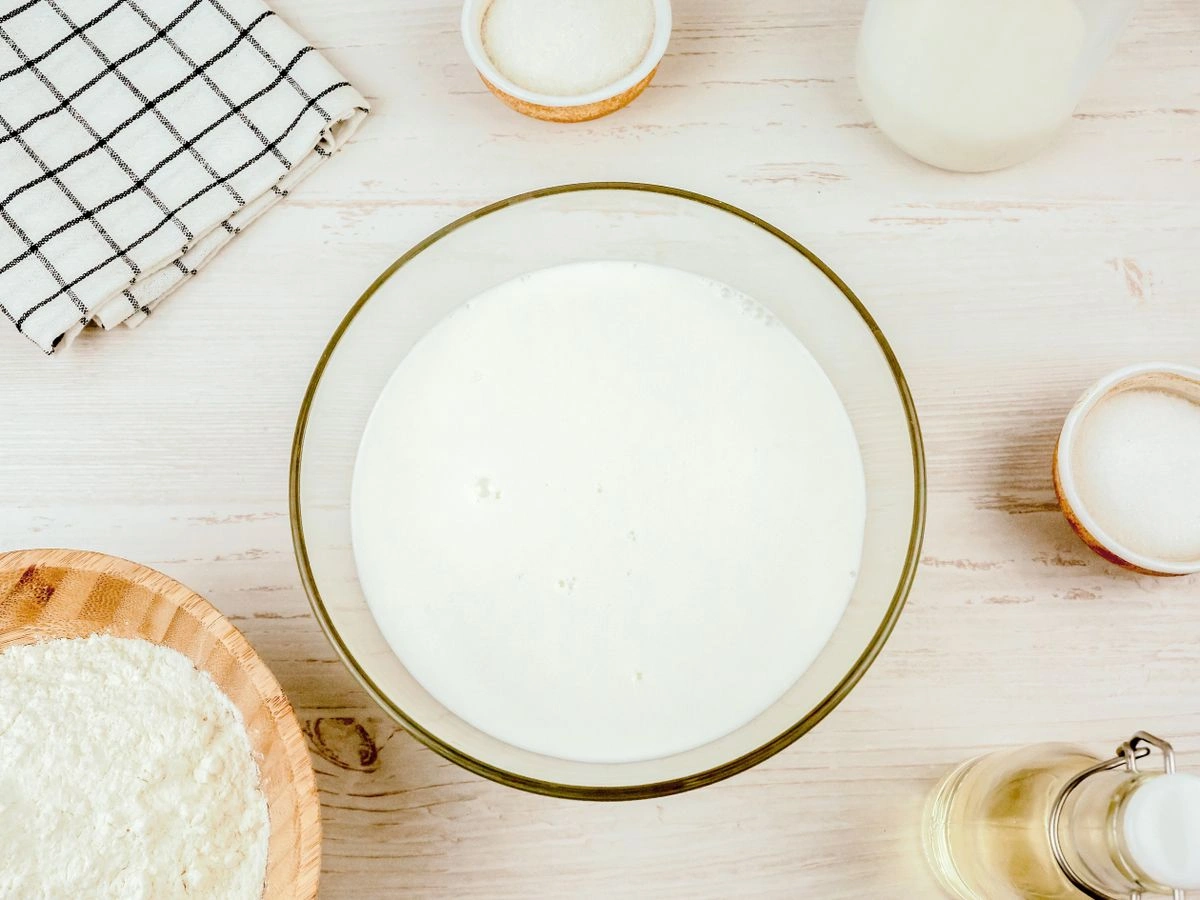 Шаг 3: Блинчики с вишней и сметаной