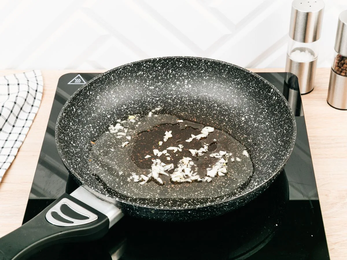 Шаг 3: Брускетта с лососем и песто