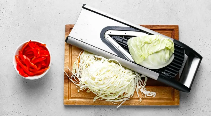 Быстрая маринованная капуста с перцем: шаг 3