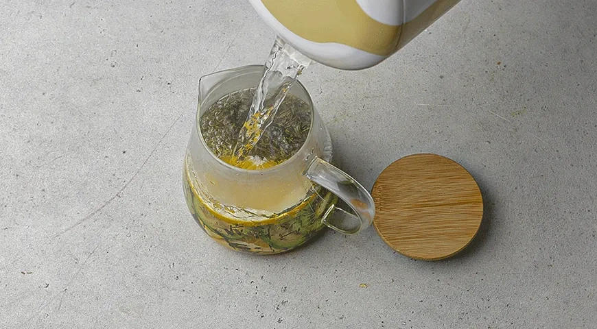 Чай с фейхоа и киви: шаг 3