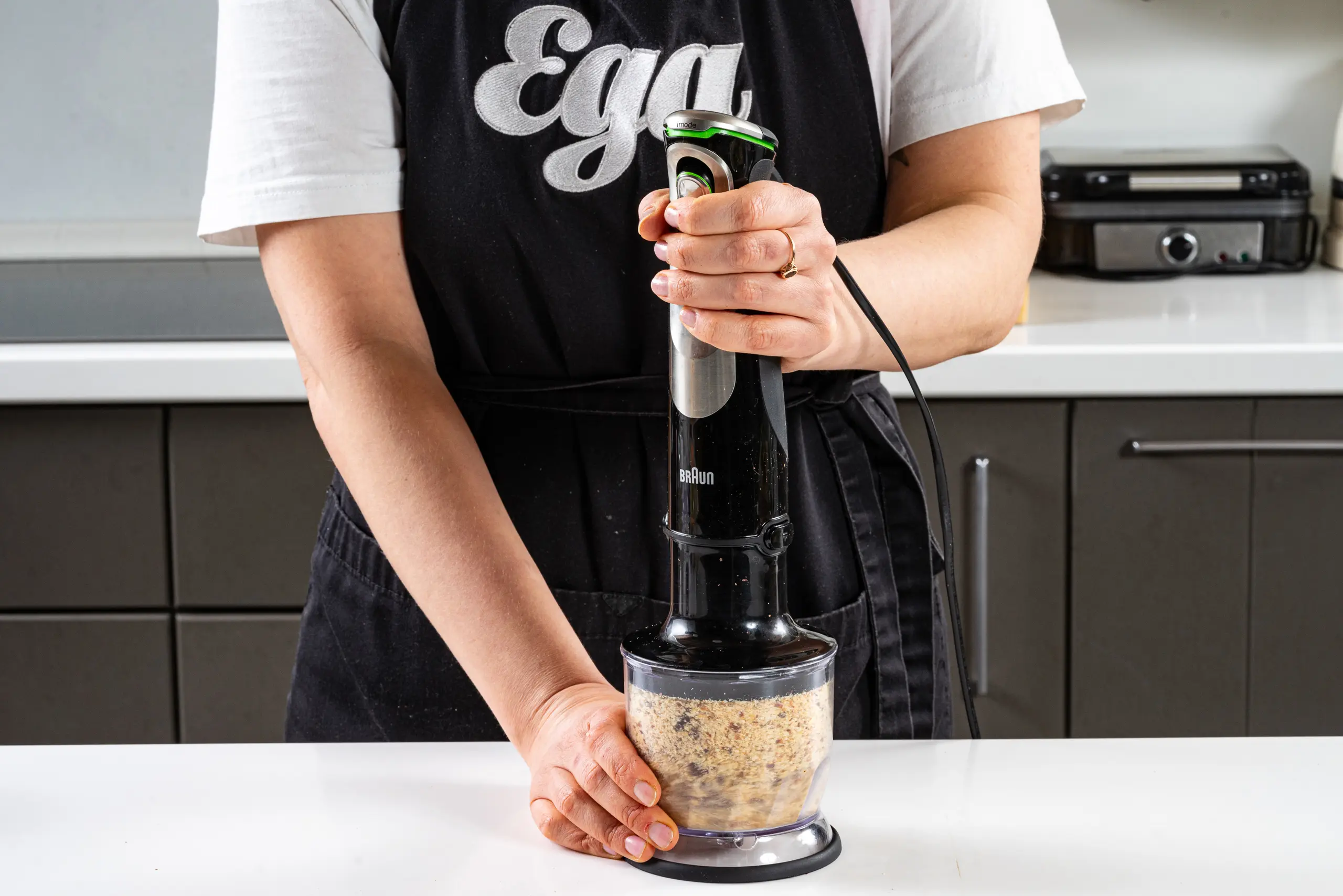 Шаг 3: Десерт из авокадо в стаканчике