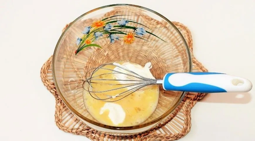 Дрожжевые блины с пикантной начинкой: шаг 3