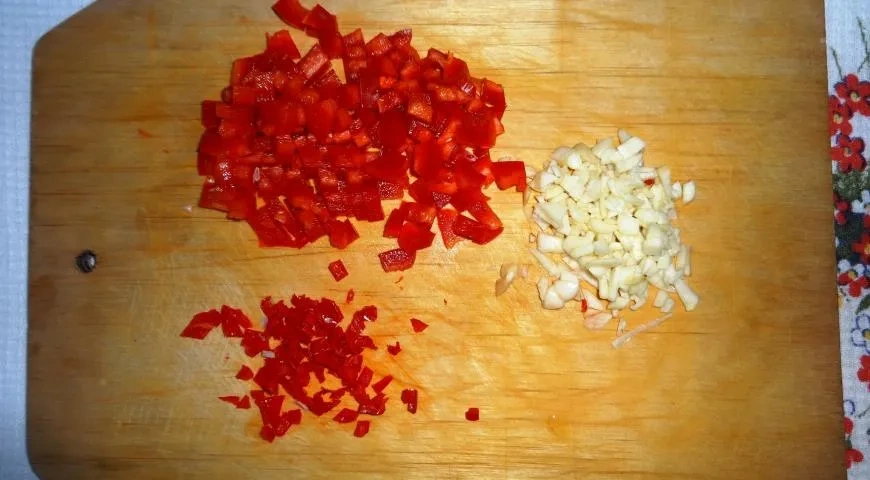 Фаршированные баклажаны в томатном соусе: шаг 3