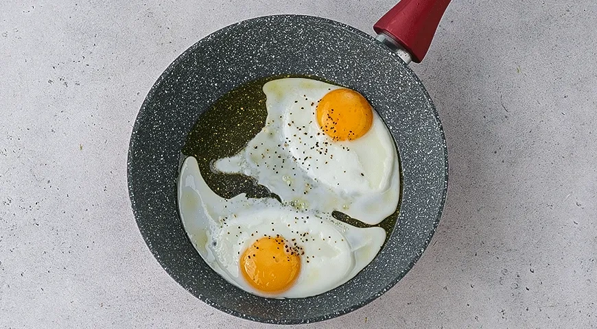 Голландский блин в духовке с копченым лососем: шаг 3