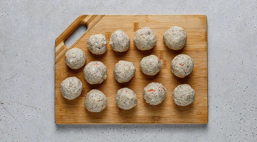 Хрустящие шарики с квашеной капустой и фаршем: шаг 3