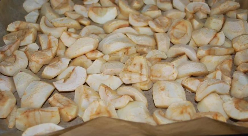 Икра из запеченных яблок и овощей: шаг 3