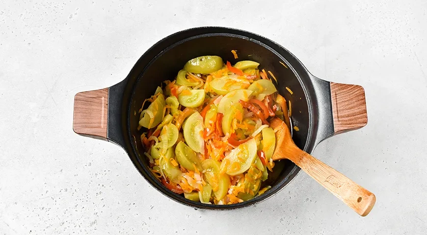 Икра из зеленых помидоров на зиму: шаг 3