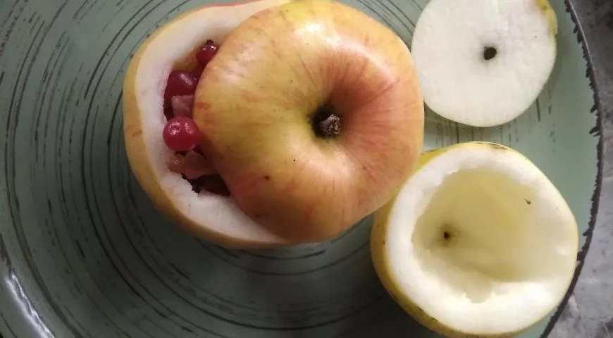 Капуста, запеченная с фаршированными яблоками: шаг 3