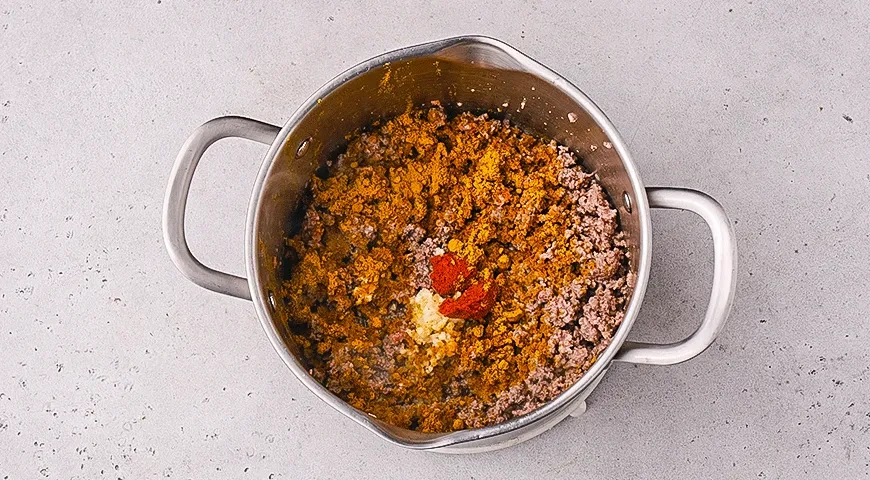 Карри-рамен с фаршем и лапшой быстрого приготовления: шаг 3