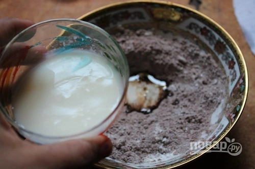 Шаг 3: Кекс в микроволновке без яиц