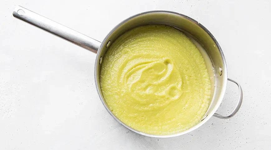 Кетчуп из кабачков с томатной пастой на зиму: шаг 3