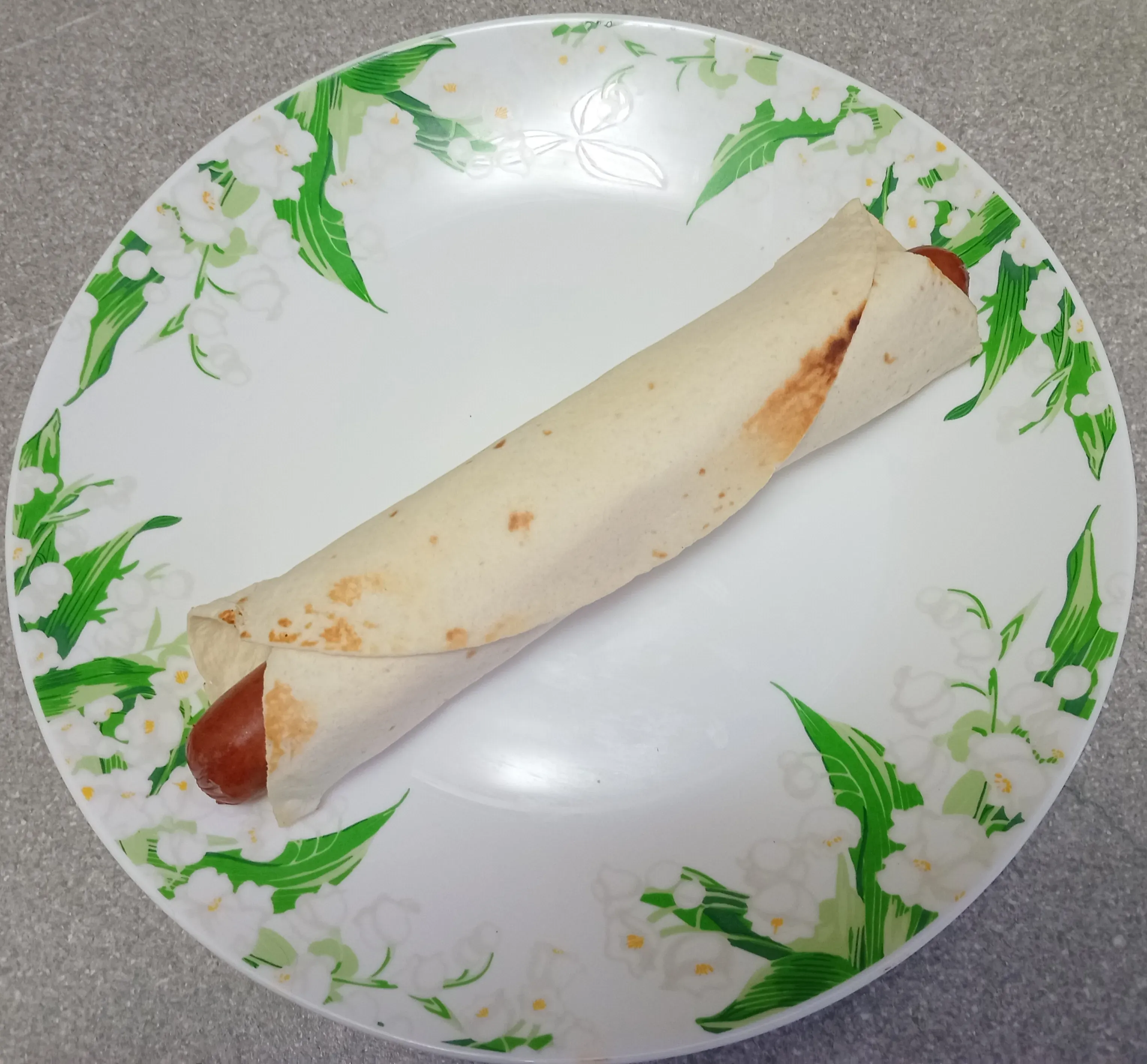 Хот-дог в тортилье: шаг 3