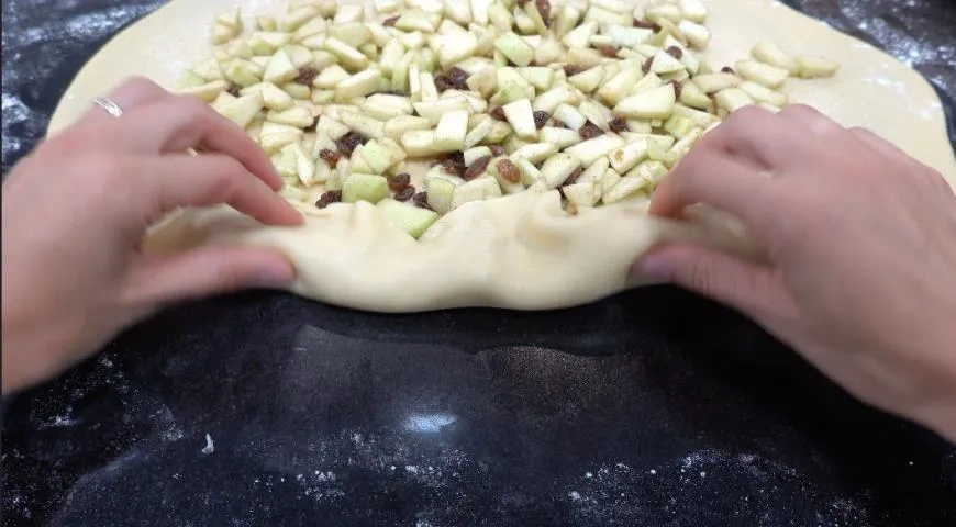 Классический штрудель с яблоками по рецепту титулованного шеф-повара: шаг 3