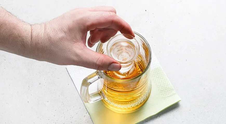 Коктейль Глубинная бомба: шаг 3