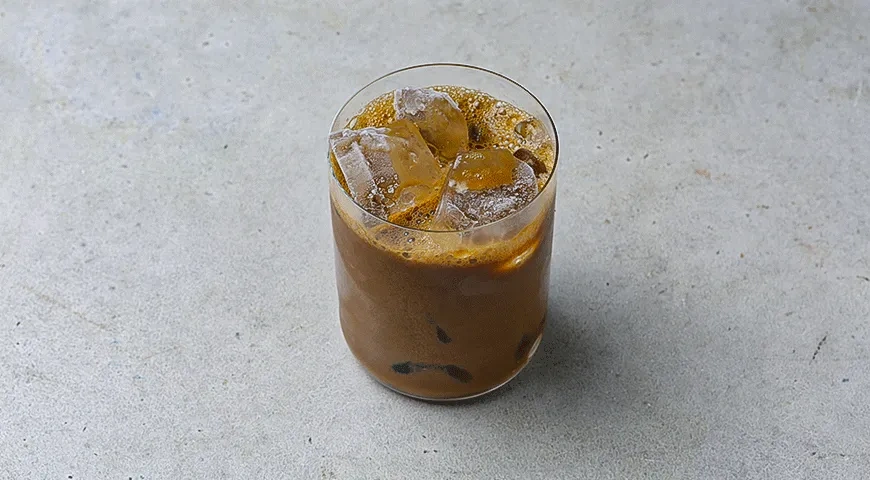 Коктейль из эспрессо с ликером «Кофейное пламя»: шаг 3